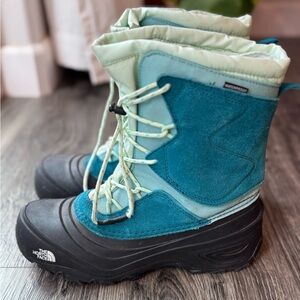 The North Face Aqua and Black Snow Boots